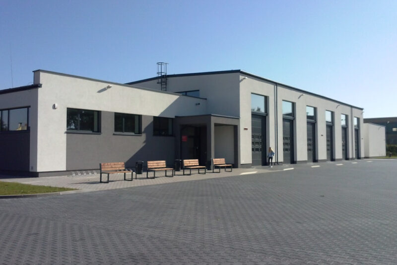 Jak projekt hali magazynowej wpływa na sukces w logistyce i e-commerce?